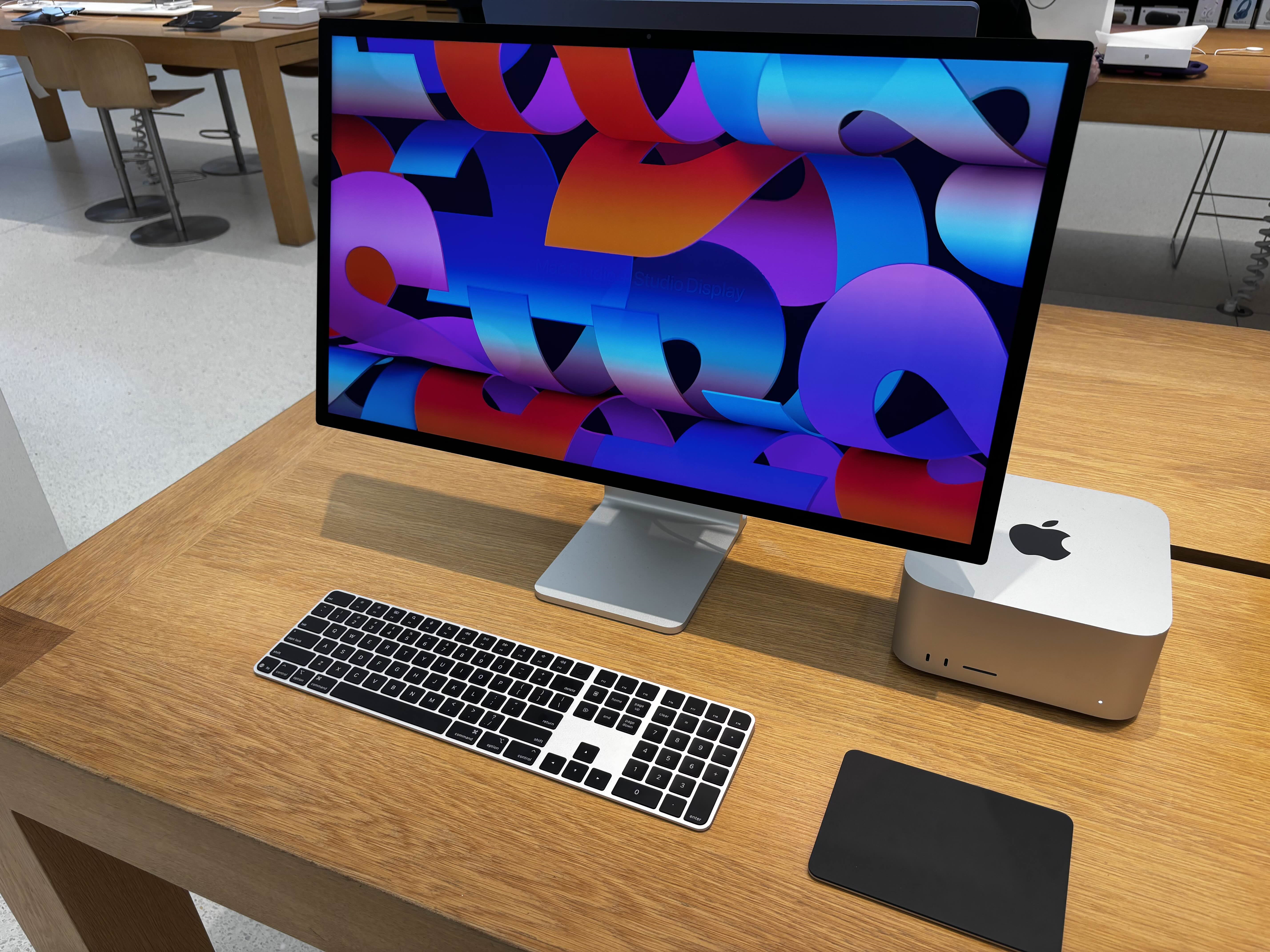Mac Studio y Studio Display de archivo; no son los modelos anunciados