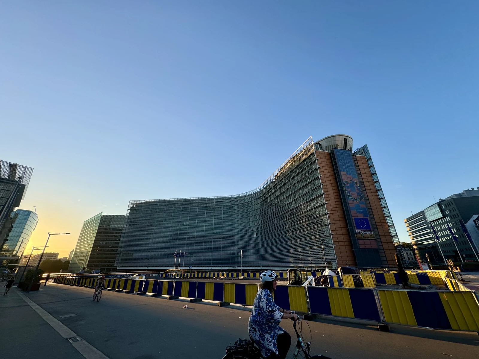 Archivo: edificio Berlaymont de la Comisión Europea en Bruselas, agosto de 2024. Contexto institucional para la consulta de MiCA.